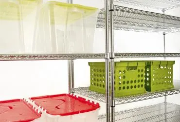 Verchroomde stalen rekken